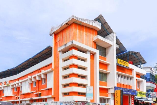Zaina Tourist Home Коллам Экстерьер фото